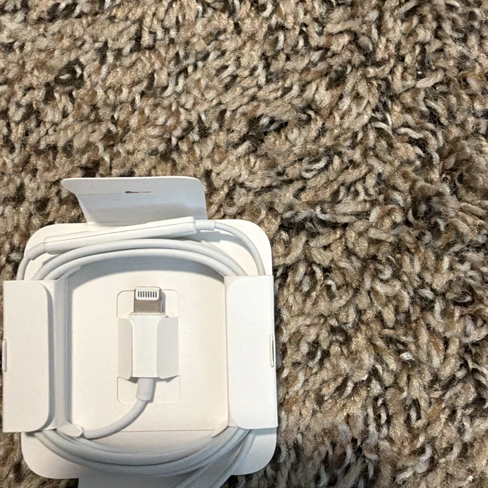 Apple EarPods with Lightning Connector In Ear Canal Headset - White - Image 2 of 3