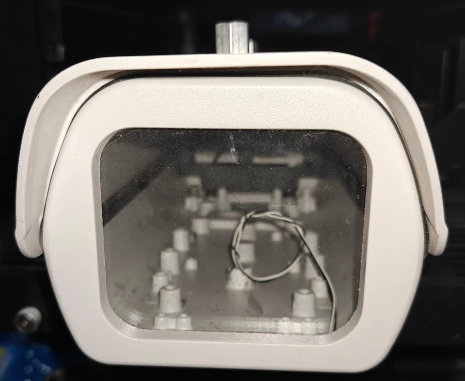 Carcasa para cámara Pelco EH20 compacta de aluminio para interior/exterior montaje en pared - sin PWR Foto 2 de 4