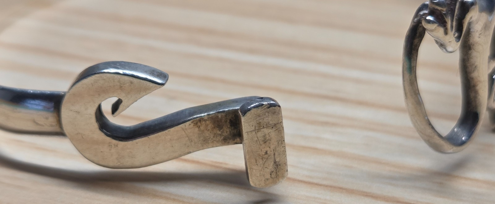 Caribbean Lizard Hook Bangle Sterling Silver & 14… - image 5