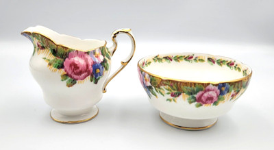 Paragon Fine Bone China Creamer & Sugar Bowl Set Tapestry Rose Pattern