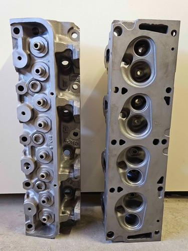 390 Ford GT Cast Iron Bare Heads Both 8G3 Date Codes C8AE-H Photo - $650