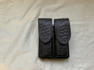 Double étui Chargeur Don Hume Leathergoods – Modèle D407 850.A – Occasion