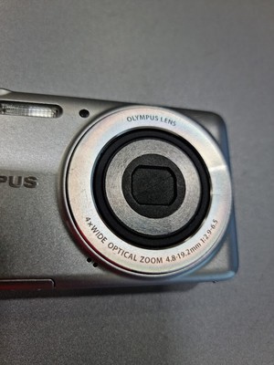 Olympus D-735 12MP Digital Camera 4X Optical Zoom Silver Not