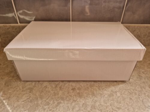 Unisex Plain White Shoes empty shoe box  ***EMPTY SHOE BOX ONLY*** - Afbeelding 1 van 8