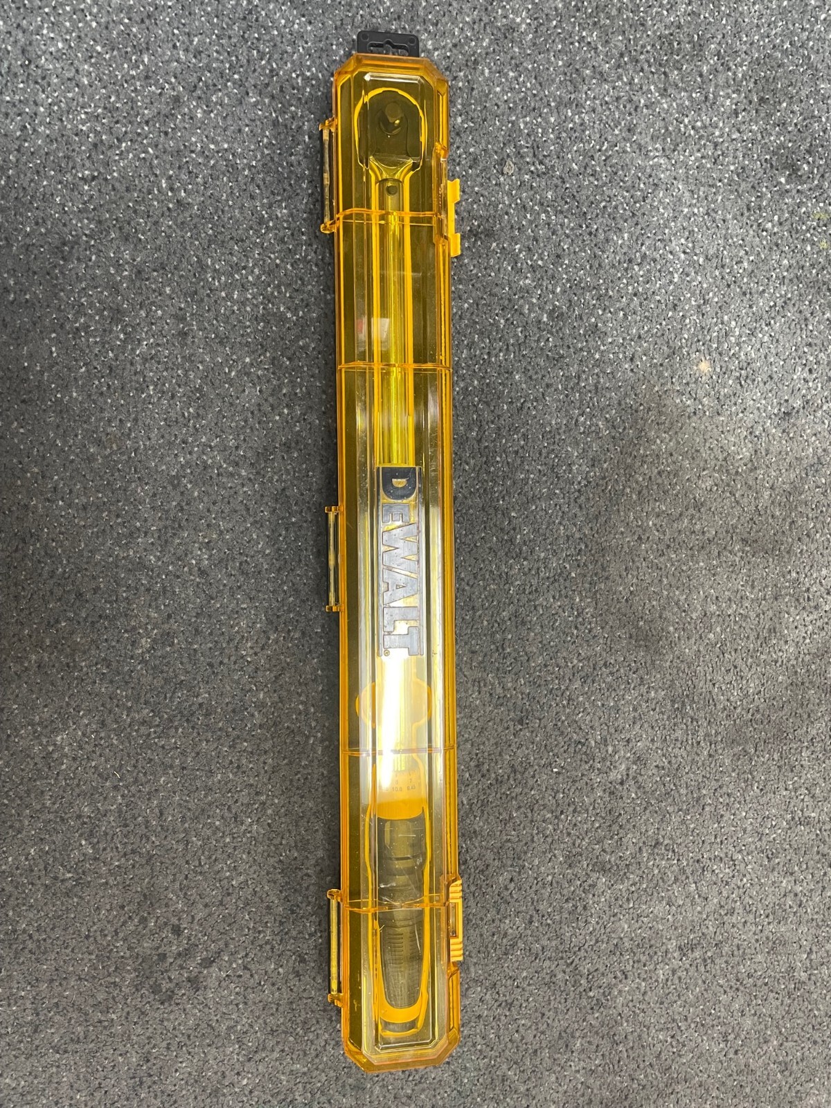 DeWALT 1/2Inch Heavy Duty BiMaterial Micrometer Torque Wrench 50250