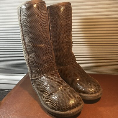 い UGG AUSTRALIA WOMENS SIZE 7 BROWN LEATHER SNAKESKIN PRINT