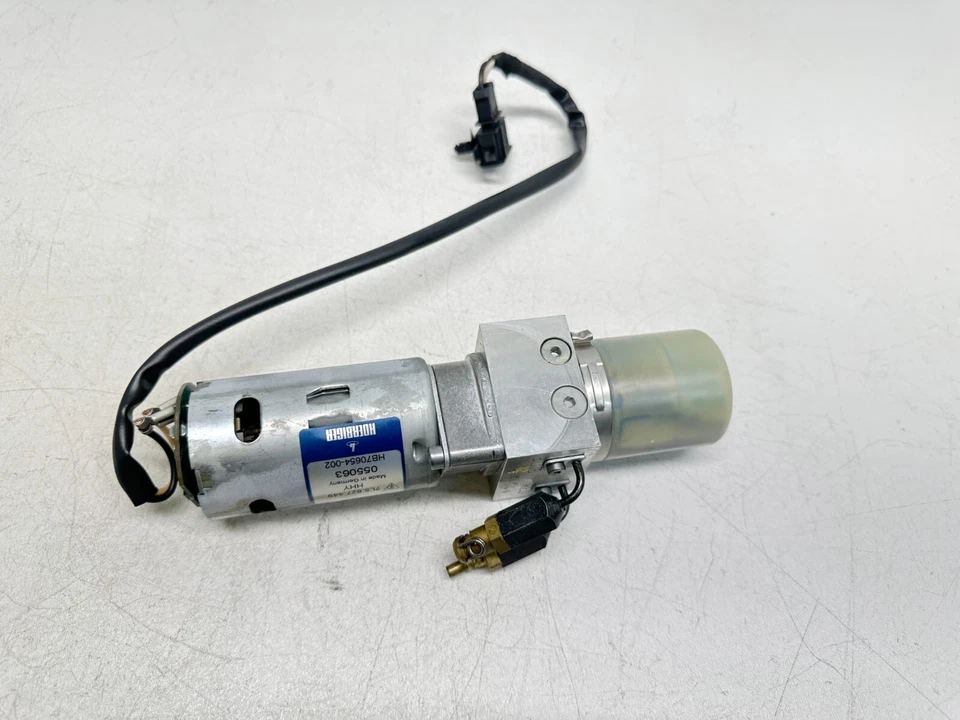 Bomba de elevação hidráulica H50491 2008-2010 Porsche Cayenne Tailgate 7L5827449 fabricante de equipamento original - Imagem 3 de 4