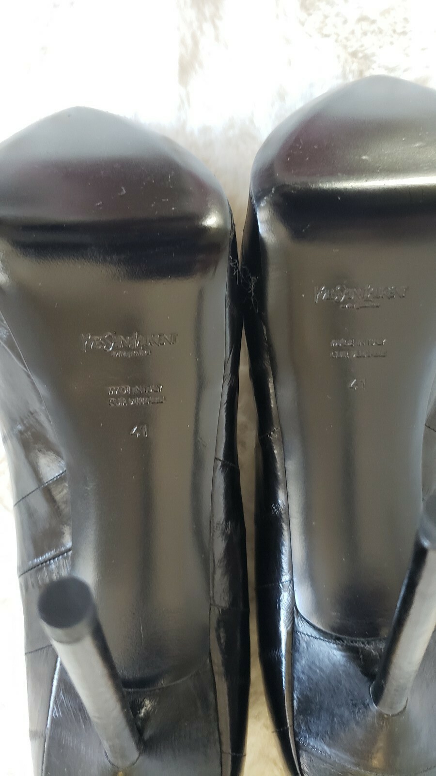 Decolte Yves Saint Laurent in pelle nera taglia 41