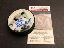 JSA JOHN WENSINK SIGNED PHOTO PUCK AUTO CHALLENGE NORTH STARS BENCH W/Holder 918