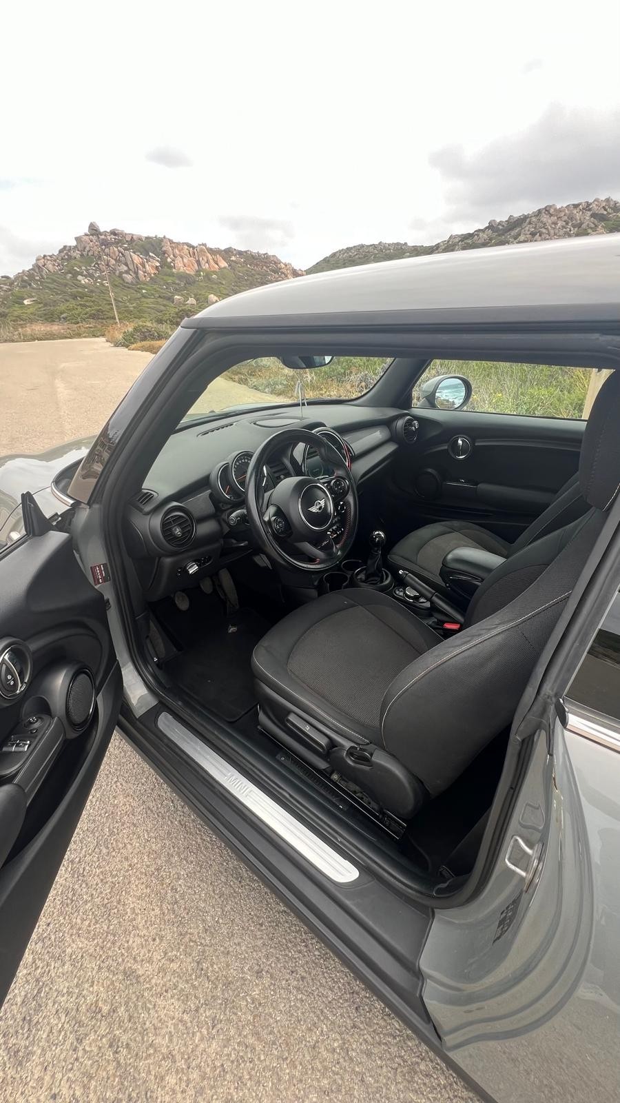 Vendo MINI Cooper 3 porte (F56), motore 1.5 Turbo benzina 3 cilindri da 136 CV,