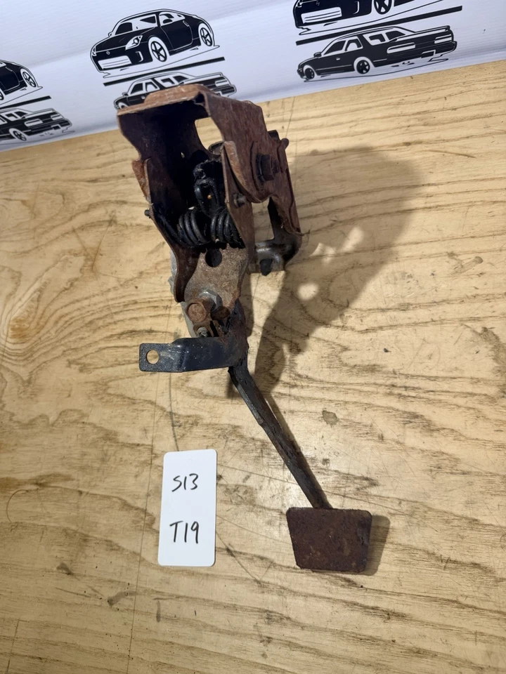 Pedal de embrague manual Nissan S13 240sx 1989-94 Foto 2 de 4