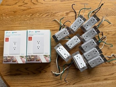 12 TP-Link KP200 Kasa Smart Plug-In Wall Outlets (2 New / 10 Used)