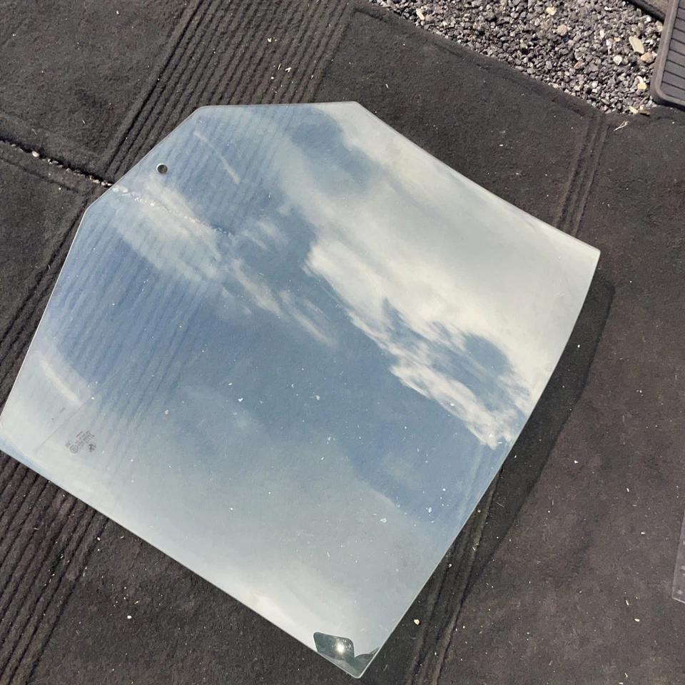 2005-2010 BMW E60 M5 5-Series porta traseira esquerda do motorista janela de vidro fabricante de equipamento original - Imagem 2 de 3