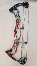 Hoyt Pro Force Custom USA Flag Edition 26.5-30 In. DL 40-50# DW RH