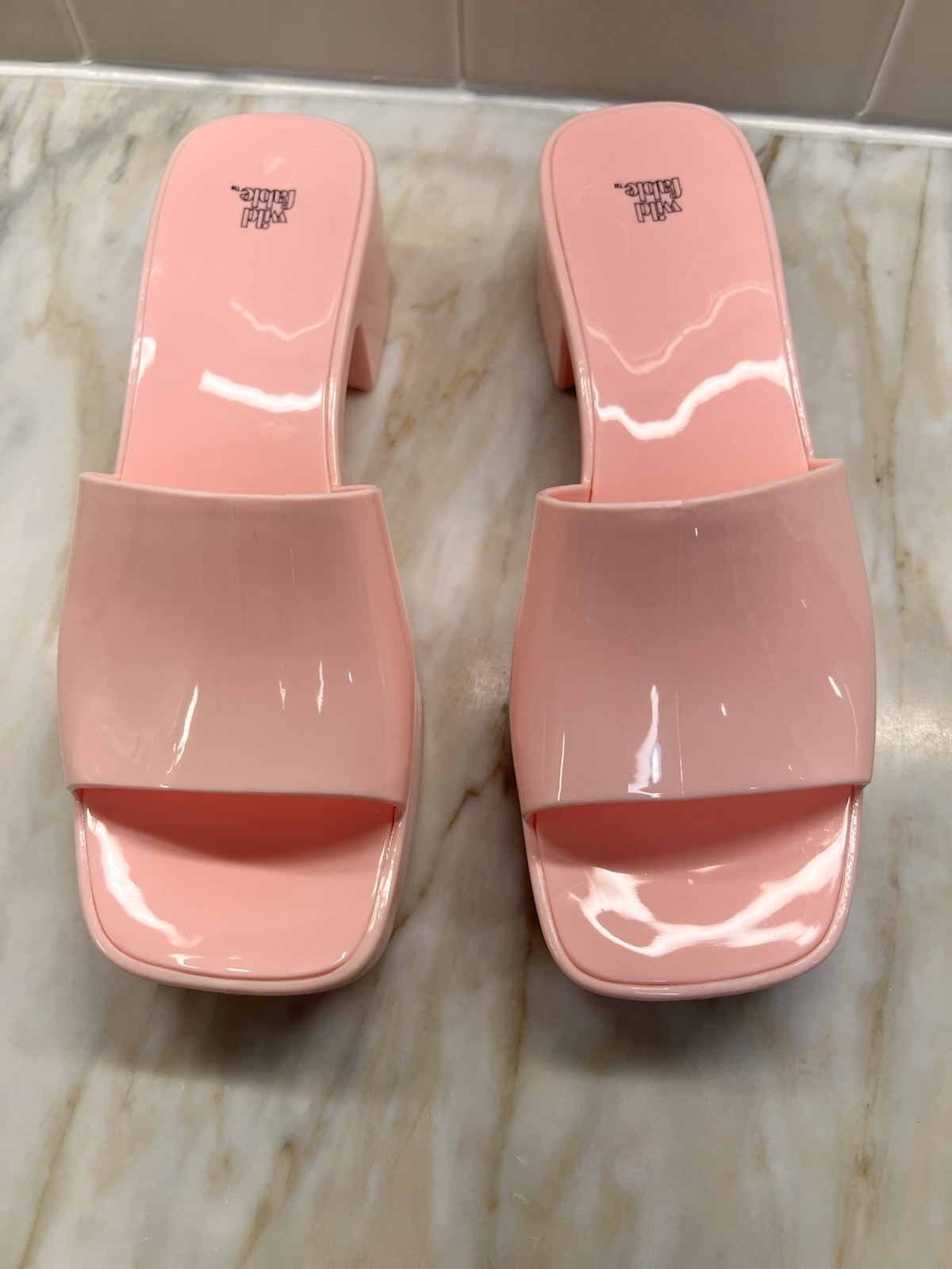 Wild Fable SHINY Pink Mule Heel  Size 9 EUC So Cute for Spring/Summer