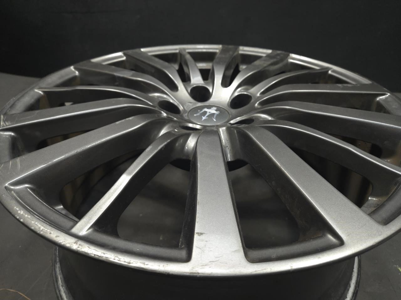 Maserati Ghibli 2015-2017 Wheel P/N 670016852