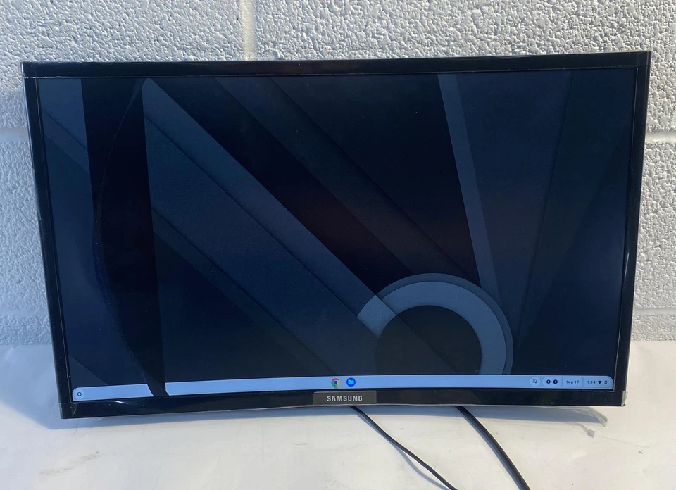SAMSUNG 23.5” CF396 Curved Computer Monitor (LCD Damage) - Image 4 of 4