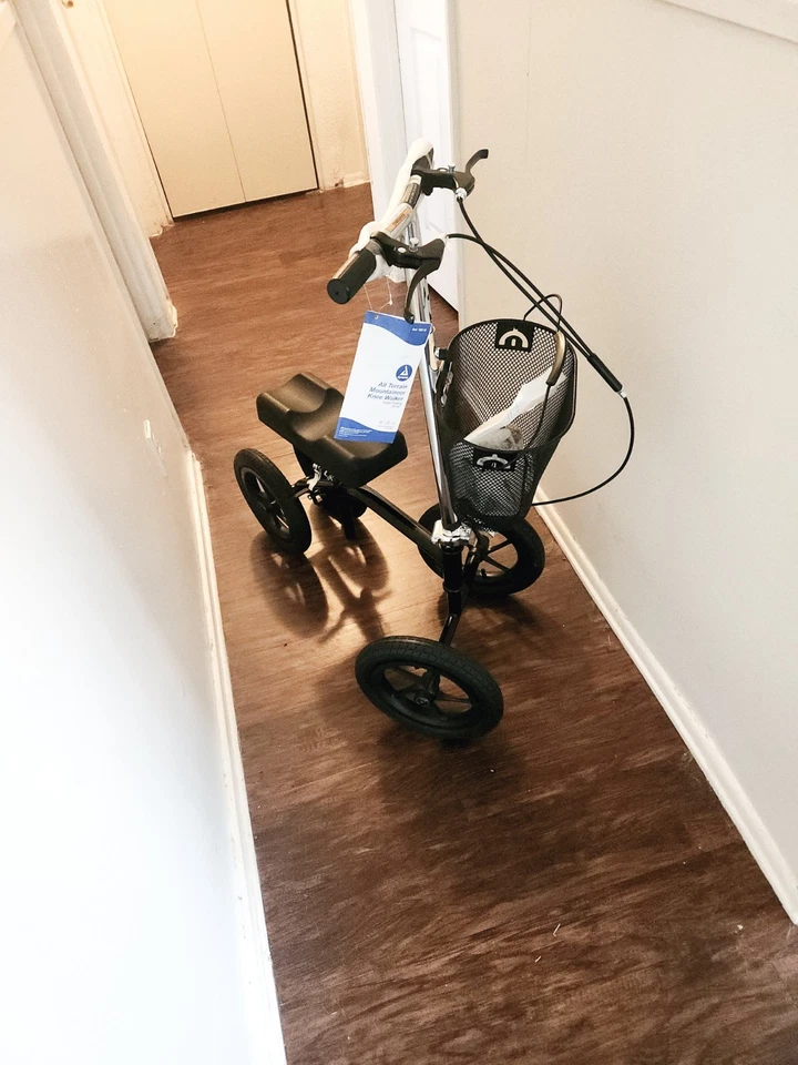 Dynarex All Terrain Mountaineer Knee Walker Folding Adjustable with Basket  - Image 4 of 4