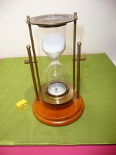 Sanduhr Messing Holz  Glas Stellen oder H&auml;ngen  1917 London- Replikat- 30 Min.