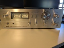 AKAI AM-2450 vintage stereo integrated amplifier