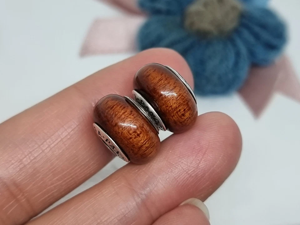 Genuino Pandora Plata y Muirapiranga Madera Dije X 2 💕925 ALE Retirado 2014 Foto 3 de 4