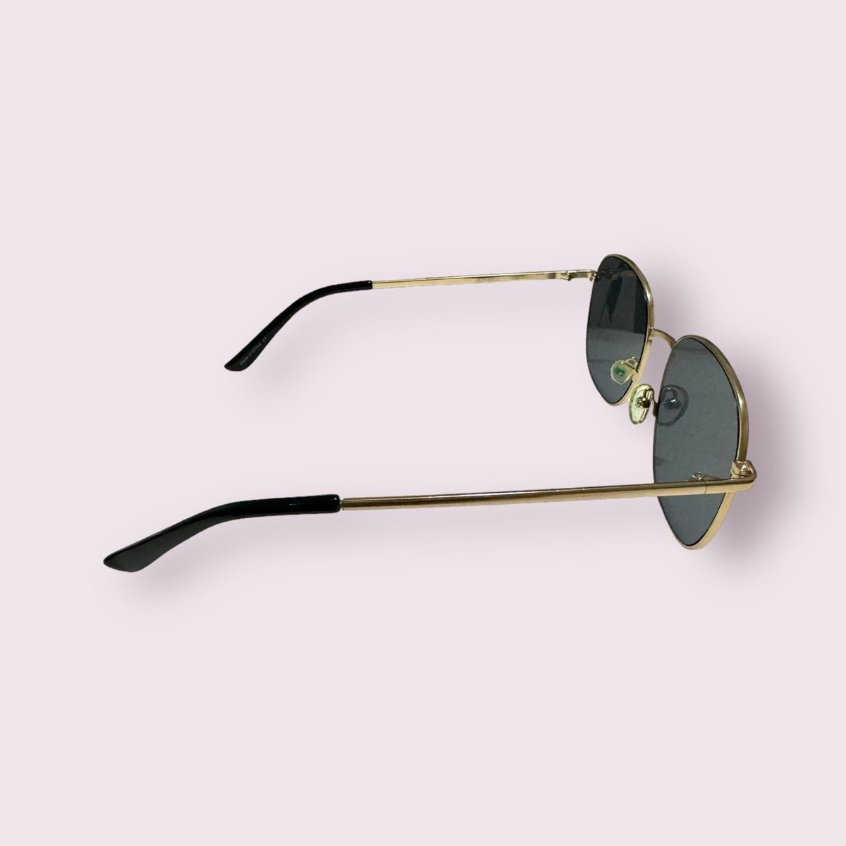 Quay Australia Jezabell Gold Round Sunglasses View 3