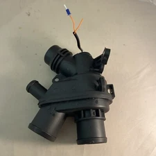 Thermostat Fit for For Land Rover Range Rover Sport 2015-2012 LR062498 LR117568