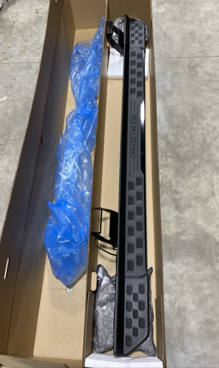 PO#13 OEM 2022-2025 Ford F150 Right Side Running Board Step NL3Z