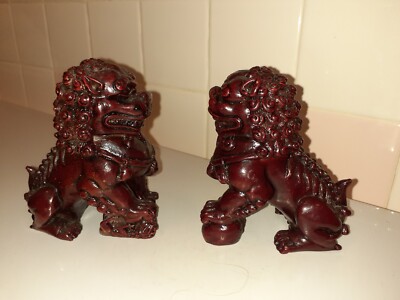 Chinese Red Resin Set of 2 Foo Lion Dogs Guardians Figurines 4.3''T x 3.6'' x 2.6''