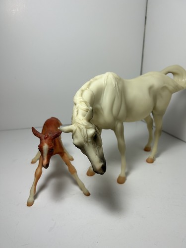 Breyer Retired 1175 Susecion Mold 580 & Le Fire Mold 581 2002-2005 - Picture 2 of 10