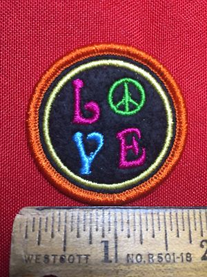 Fun HIPPIE Patch PEACE & LOVE Dazzle Your Jackets & Bags With Cheap Patches 00X2