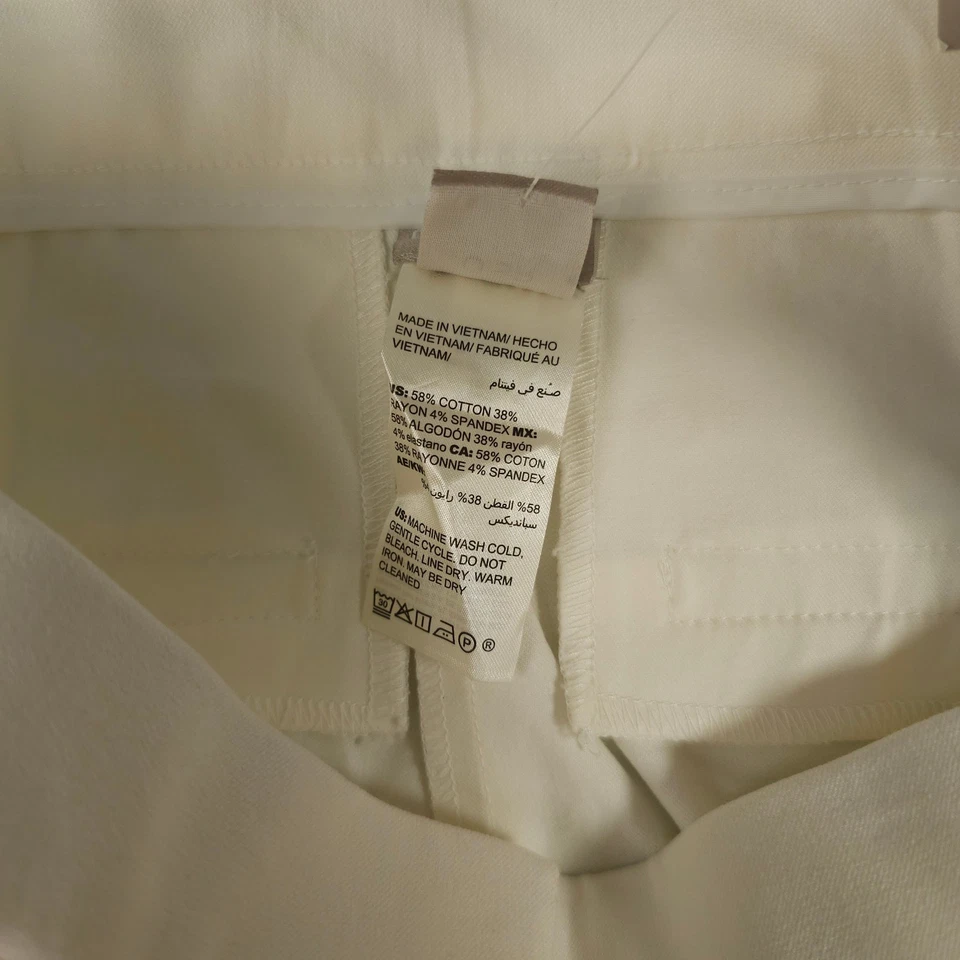 Chicos Pants 0.5 US 6 Cream Secret Stretch Straight Leg Trousers Career NEW - Image 4 of 4