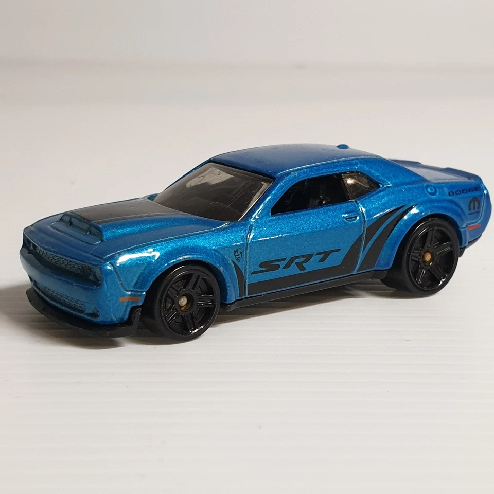 Hot Wheels 18 Dodge Challenger SRT Demon Muscle Mania Loose Diecast Car - Image 4 of 4