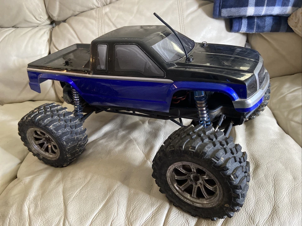 1/10 Team Losi High Roller Tested Working With original Box Chargers Motors Runs - Image 3 of 4