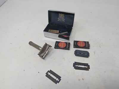 Vintage Wilkinson Sword Manual Hair Clipper Made in England Antique Barber (211)