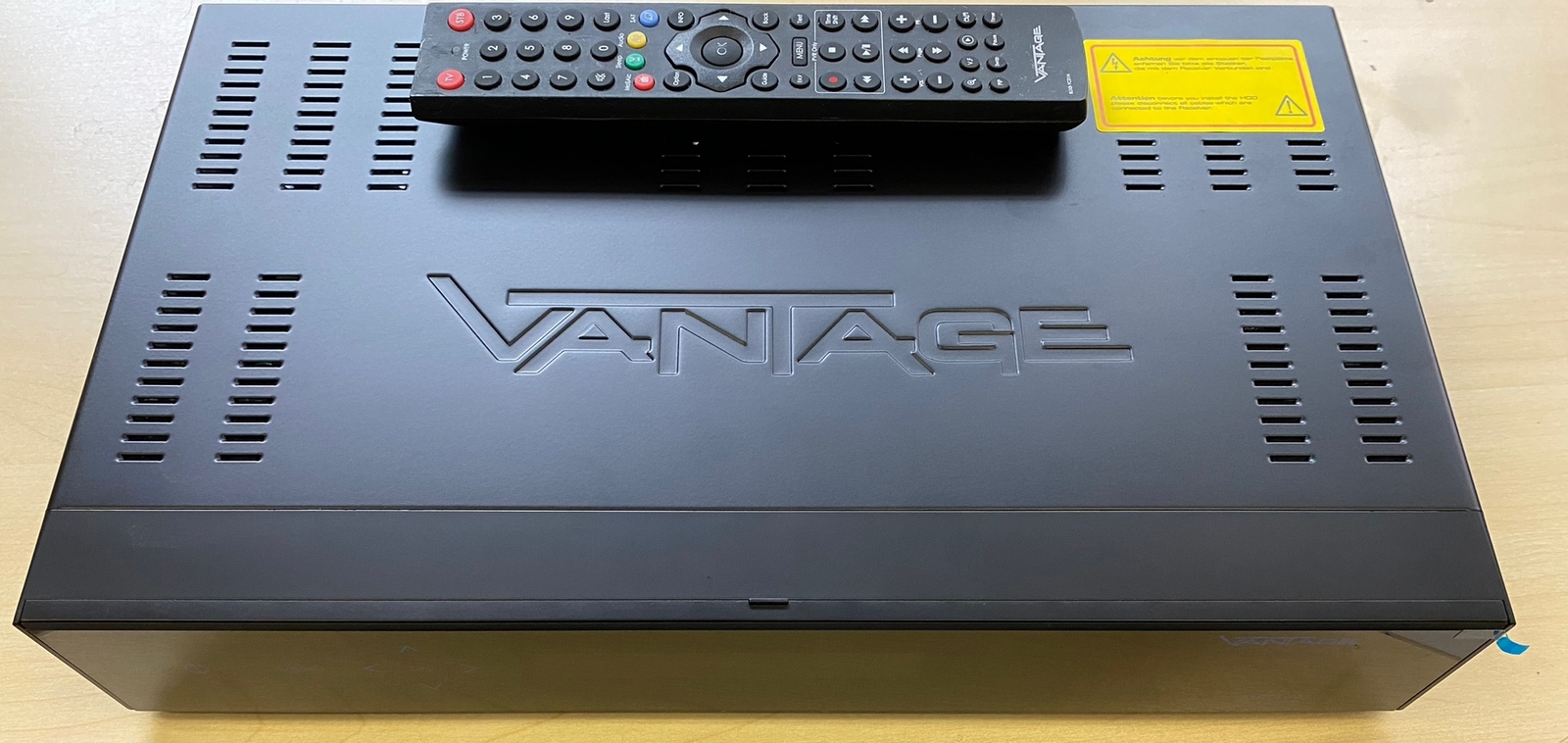 Vantage HDTV 8000 Blue Digital Twin SAT Receiver PVR Advanced Audio