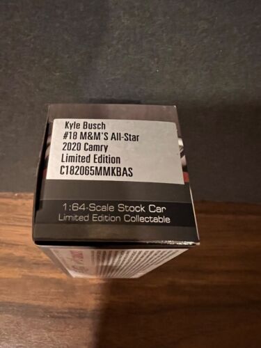 Kyle Busch 2020 M&M's All-Star #18 Joe Gibbs Camry 1/64 NASCAR CUP - Picture 3 of 3
