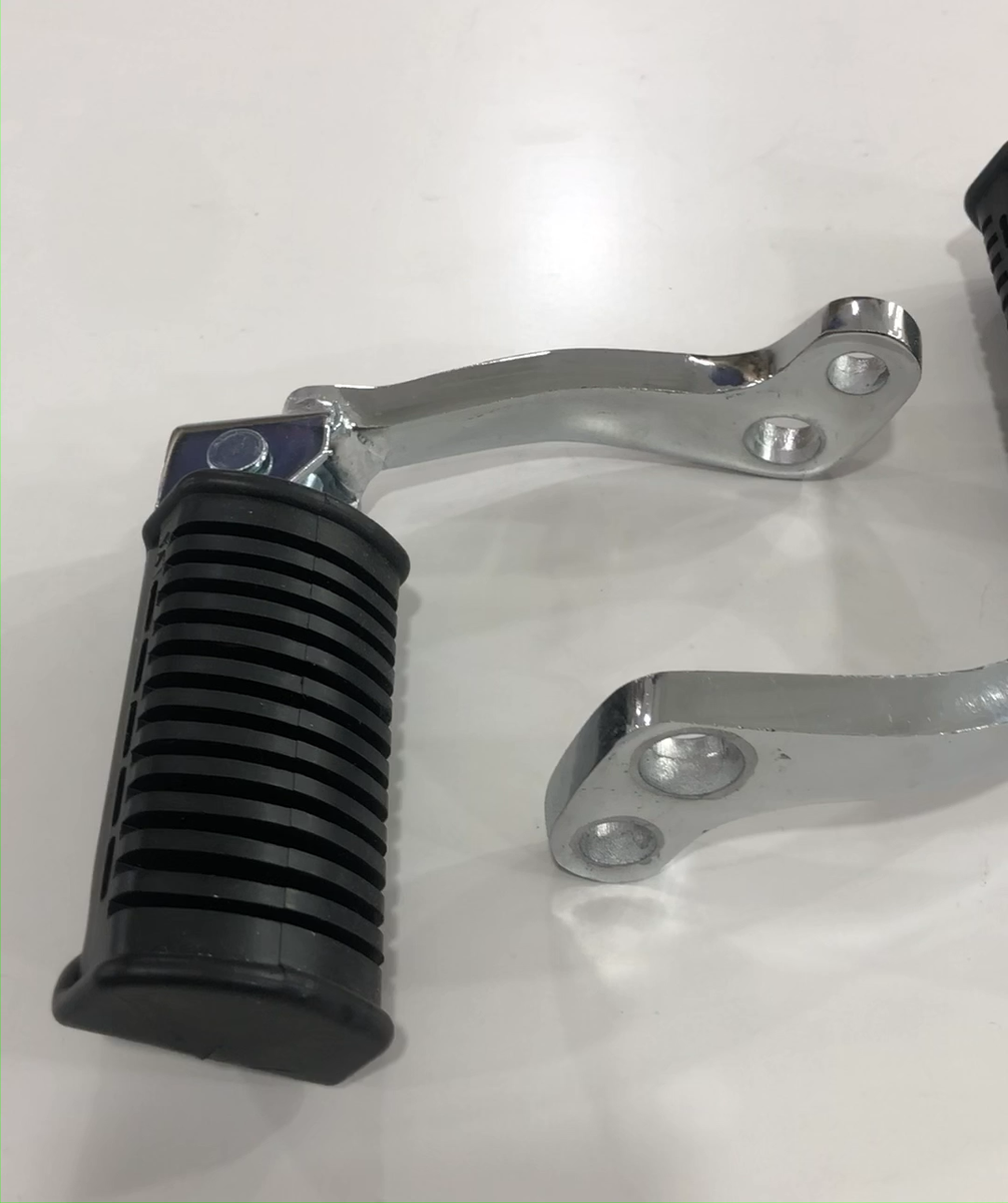 SUZUKI GN 125, SET DE PONE PIE DELANTEROS | eBay