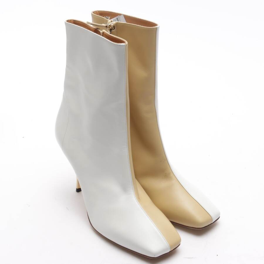 Фигурка Петара Петрова Weiss Weiss 38,5 EUR Neu