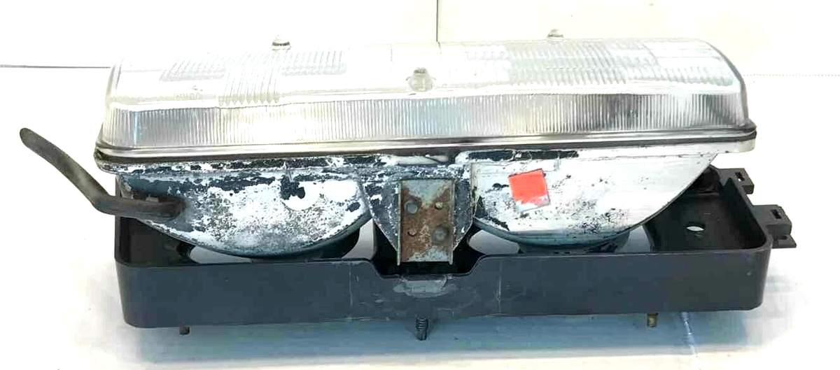 Headlight Assemblies For 2005 Buick Century Pair Of Halogen Headlights W/ Corner Light For 1997-2005 Buick Century - Left &amp; Right Headlight Assembly