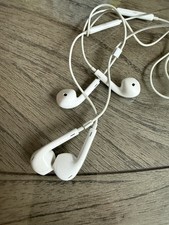 Lot of 2 Genuine Apple EarPods Headphones with Lightning Connector White OEM
