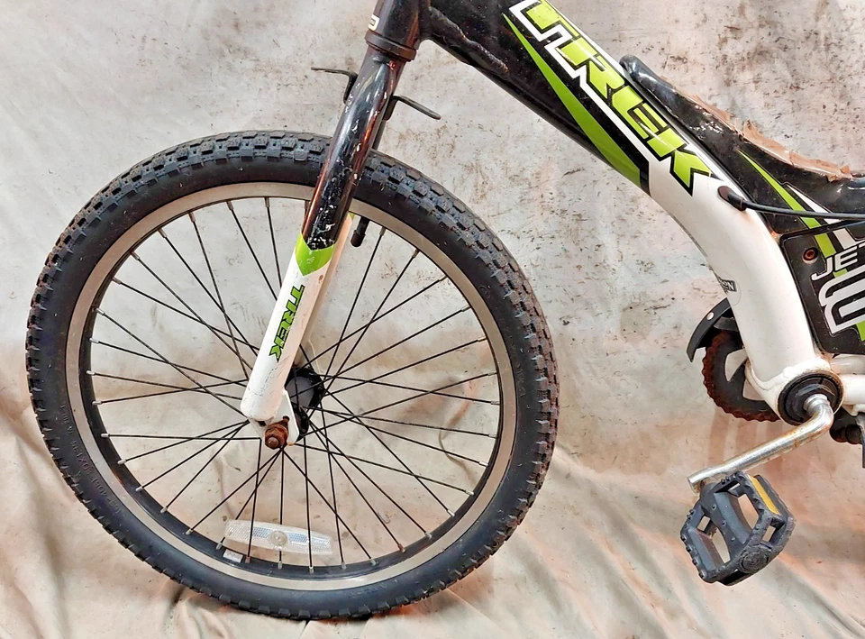 2015 Trek Jet 20" Kids Bike Single Speed SS Coaster Rigid Rear Fender Multicolor - Image 3 of 4