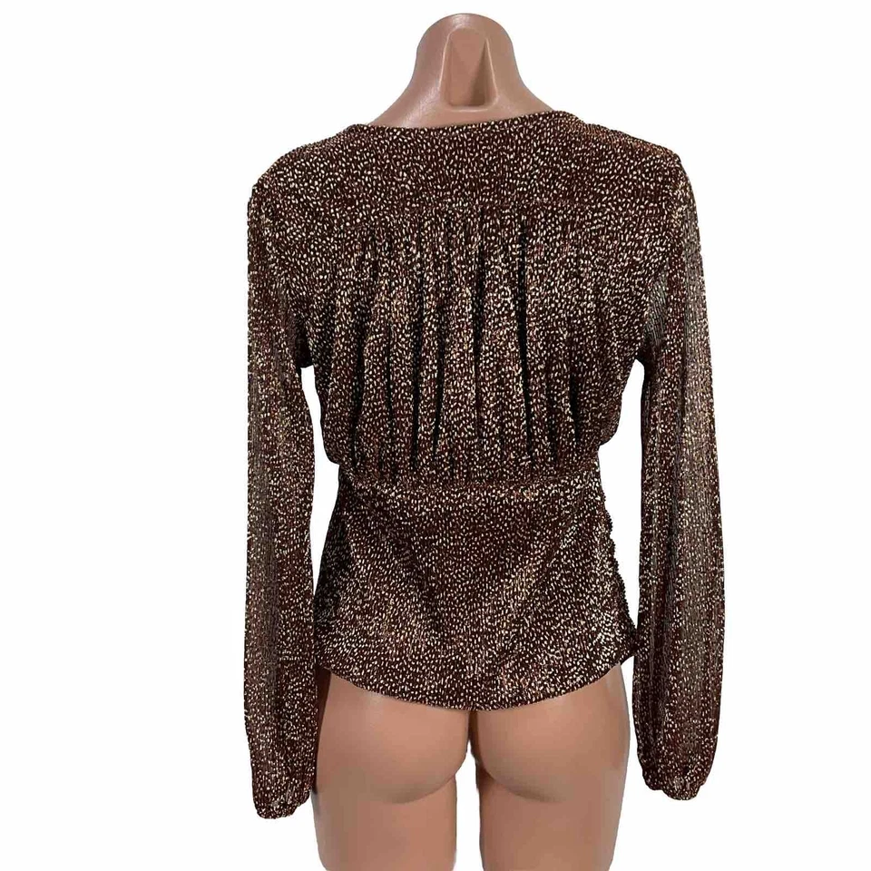 Top acanalado metálico Nicole Miller New York manga larga nailon dorado lazo borgoña Foto 2 de 4