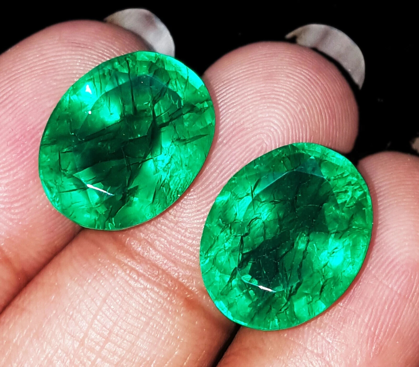 8 Cts Natural Colombian Green Emerald Oval Loose Gemstone Certified