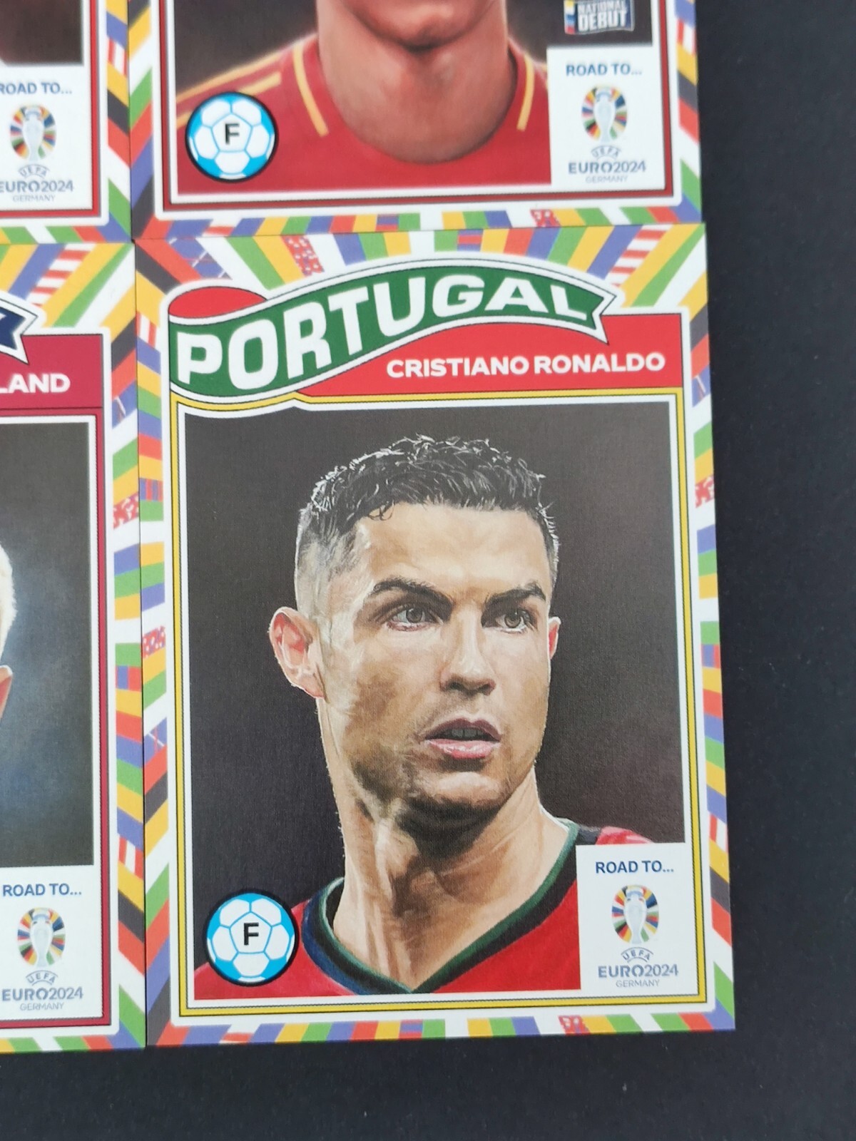 lot-4x-road-to-euro-topps-uefa-living-set-haaland-lamine-yamal