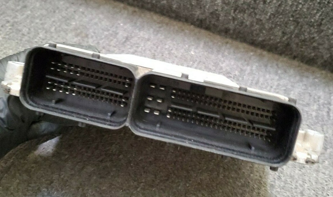 その他 user_105ea2ec 2007 KIA RONDO ECU ENGINE CONTROL MODULE {MATCH PART#} 39102