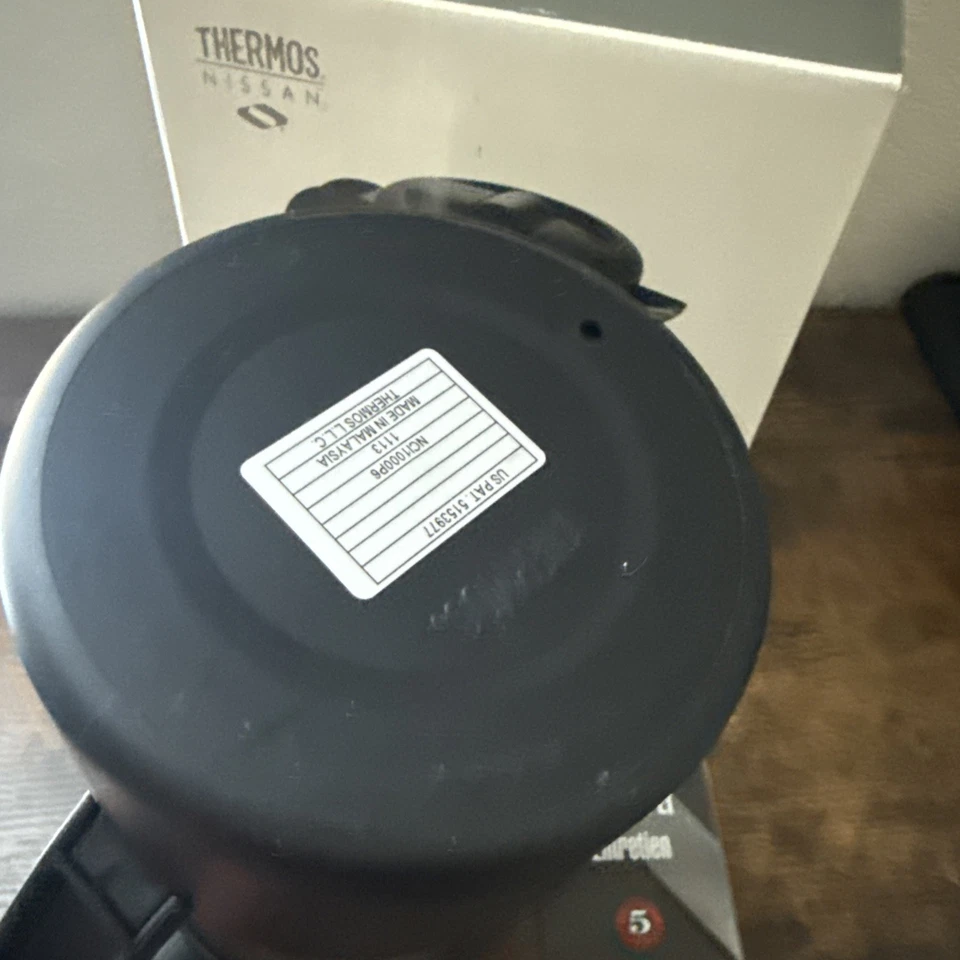 Thermos Vacuum Insulated Stainless Steel Gourmet Coffee Press, 34 Ounce in Box - Image 4 of 4