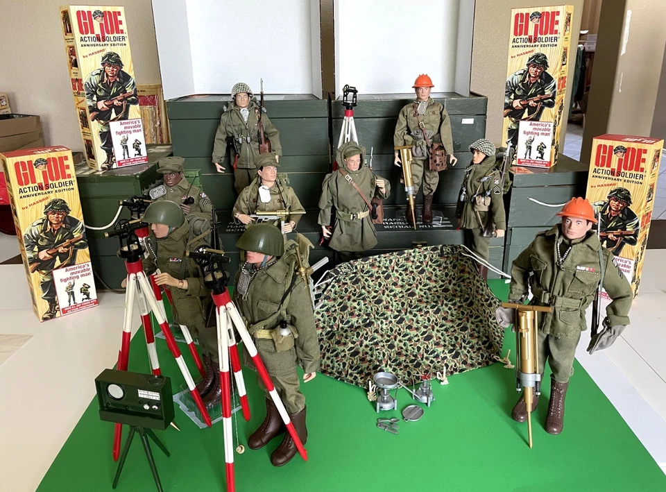 G.I. Joe 40th Anniversary " Uniform & Accessories" Drop Down List - Mint Quality - Image 4 of 4
