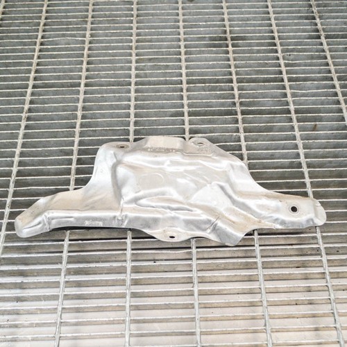 MERCEDES-BENZ GLA Turbolader Hitzeschild X156 1.6 Benzin 90 kW A2701421320