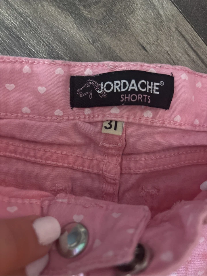 Pantalones cortos Jordache para niños Foto 2 de 3